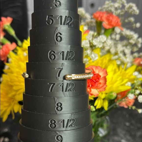 Elegant Gold and Sparkling Bangle Bracelet Dainty - Picture 5 of 8